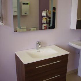 Instalaciones Anduriña lava manos con espejo